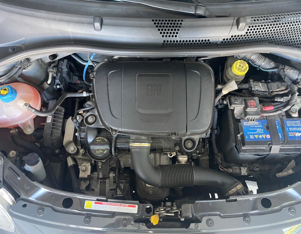 FIAT 500 1.0 HYBRID 72.000 KM “PARI AL NUOVO”