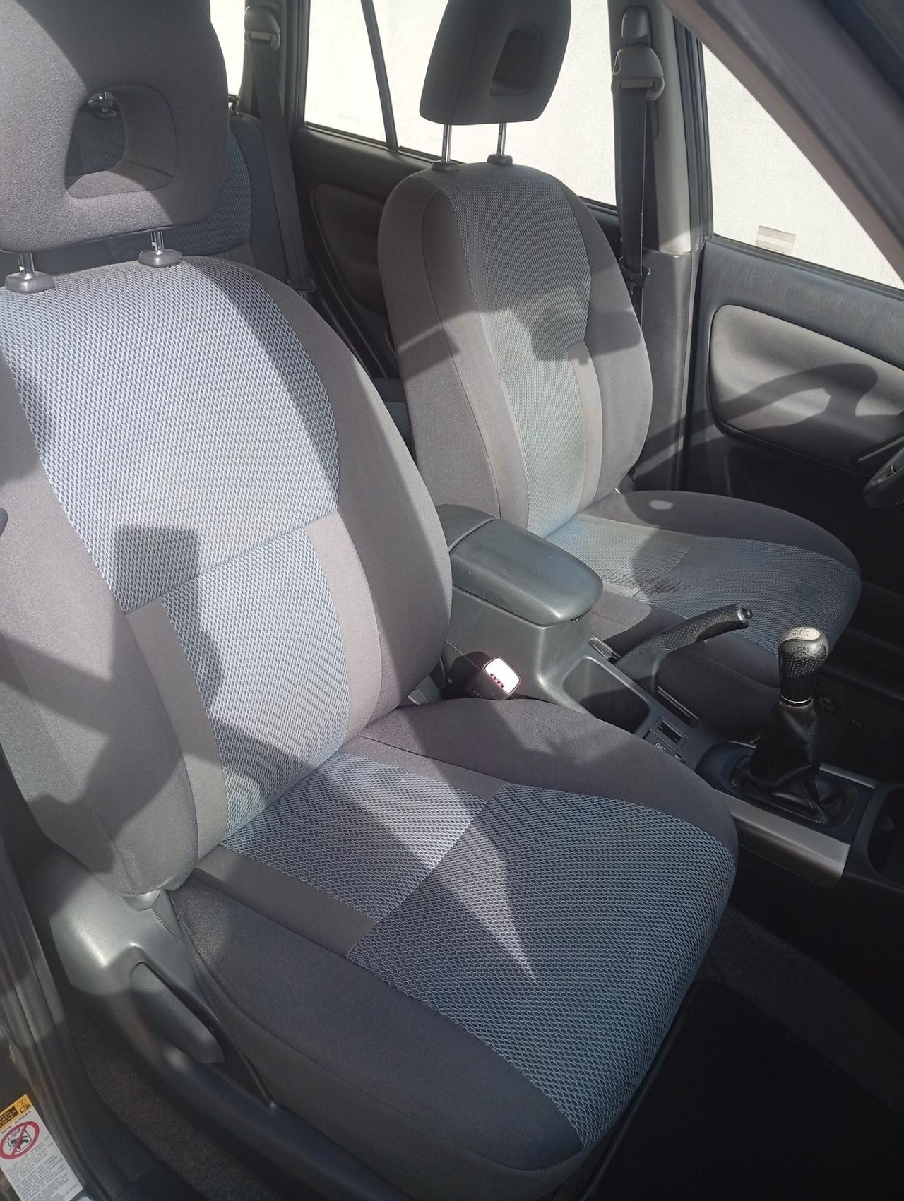 Toyota RAV 4 RAV4.com 2.0 Tdi D-4D cat 5 porte