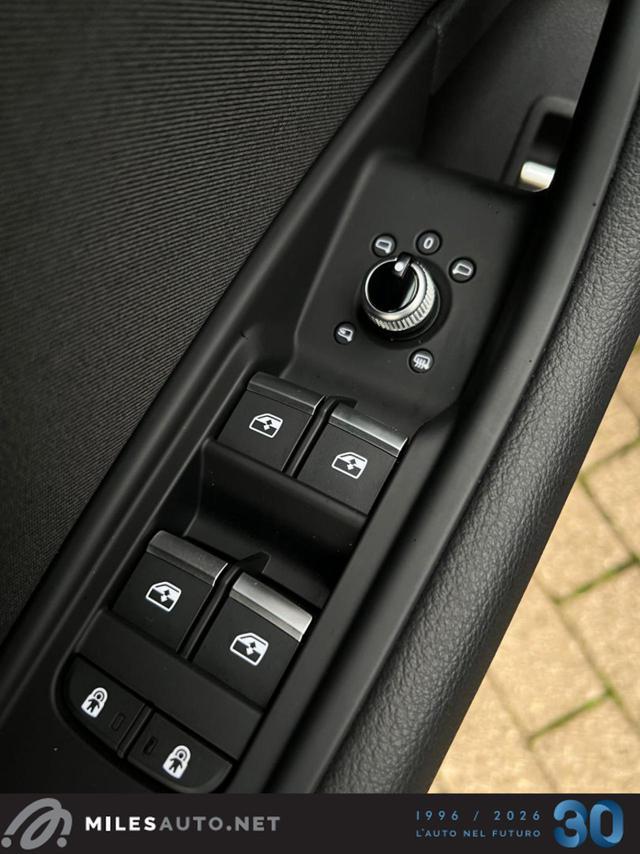 AUDI A4 Avant 35 TDI S tronic ?250/mese garanzia 7 anni