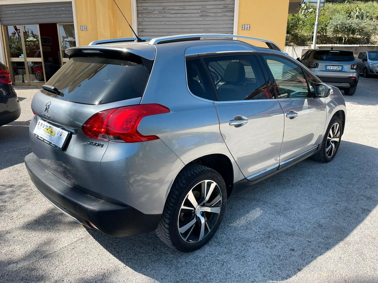 Peugeot 2008 1.6 HDI 120cv Black Matt