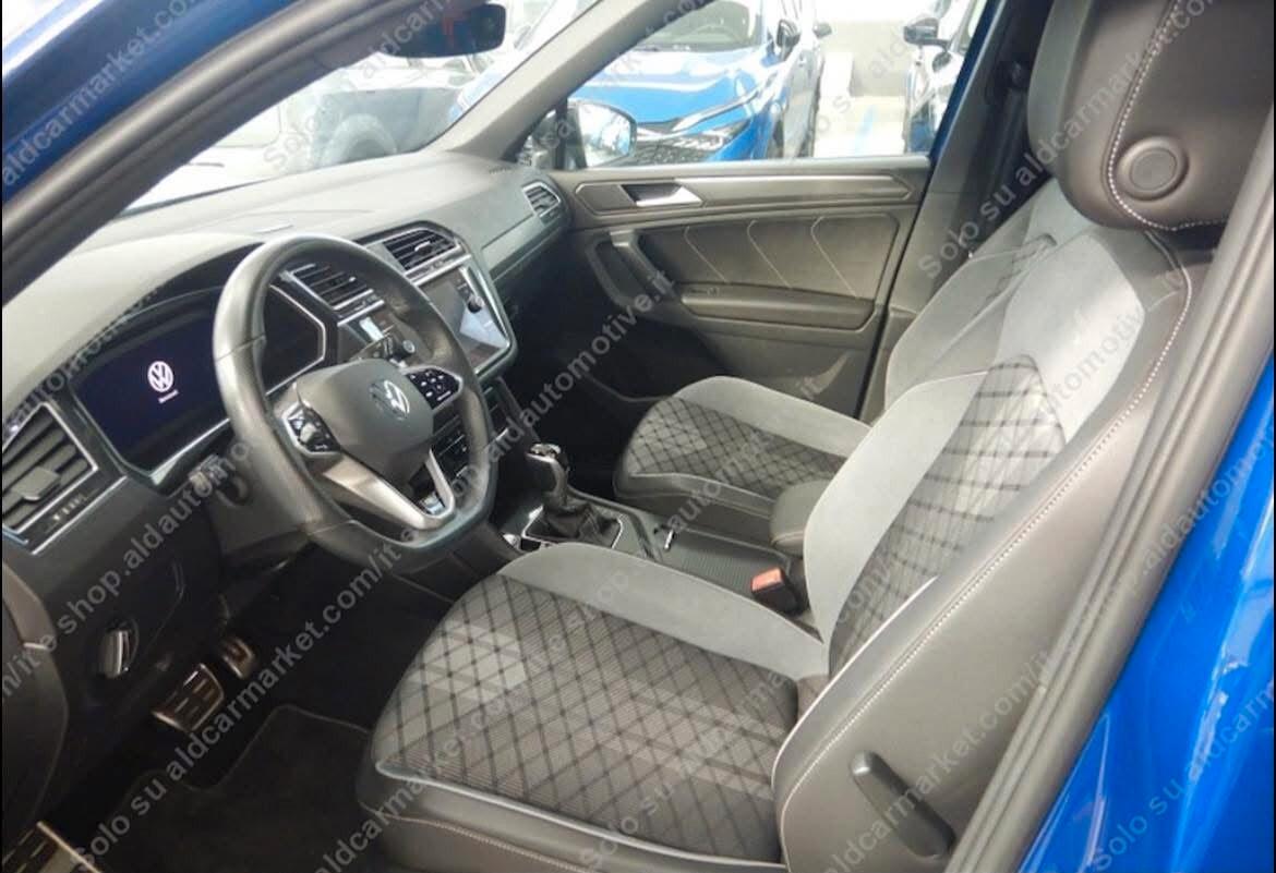 Volkswagen Tiguan 2.0 TDI 150 CV SCR DSG R-Line TETTO NAVY LED BLACK ED. 20