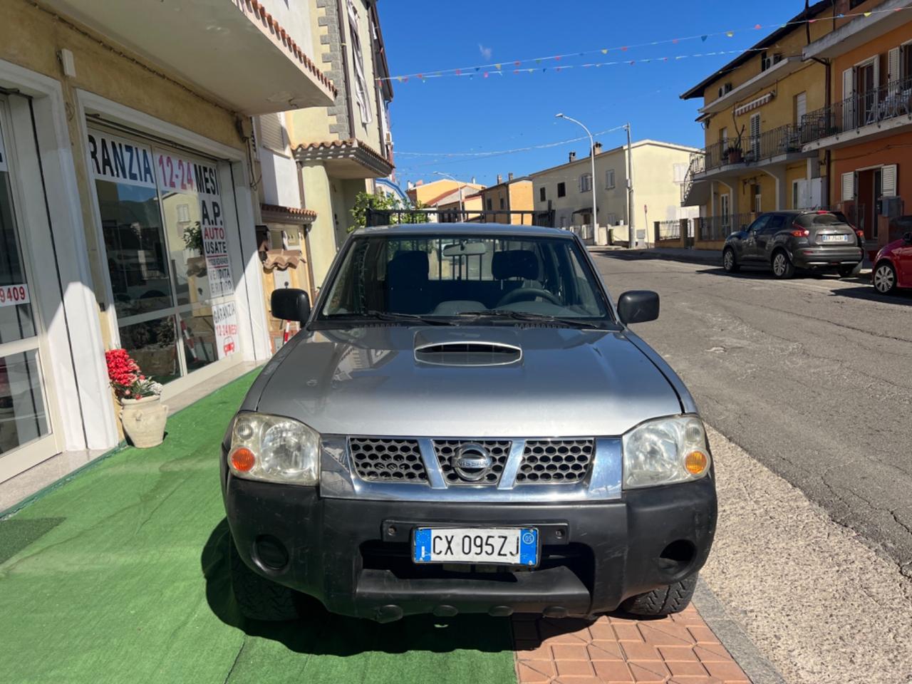 Nissan Navara 2.5 dCi 4 porte Double Cab LE
