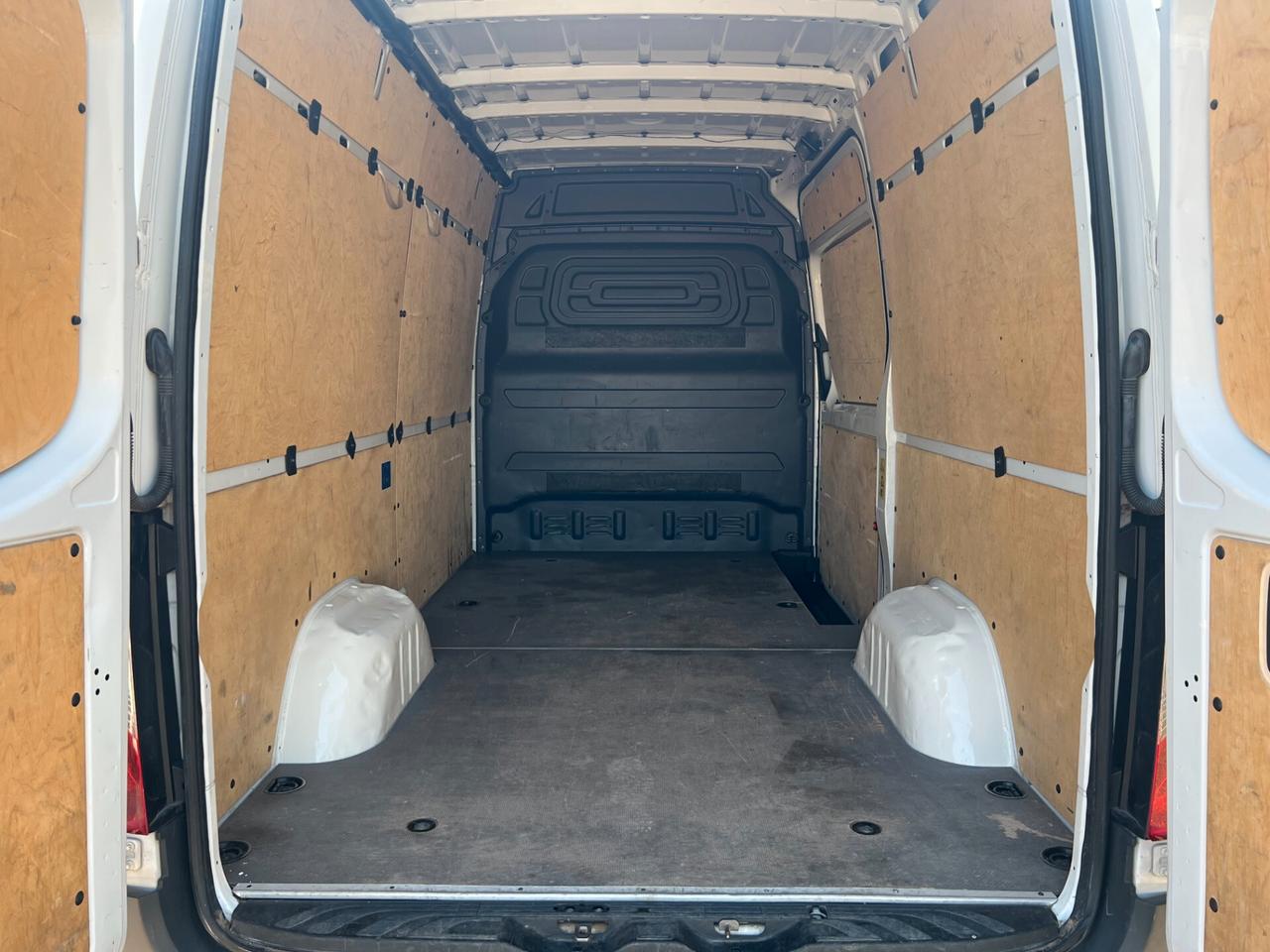 Mercedes Benz Sprinter