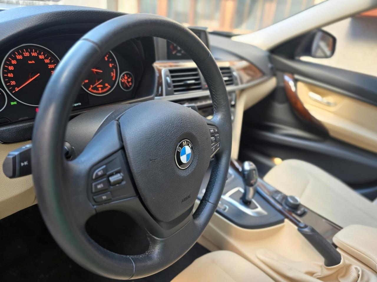 Bmw 320 320i Business Advantage - Automatica TETTO Pari al nuovo !!!!
