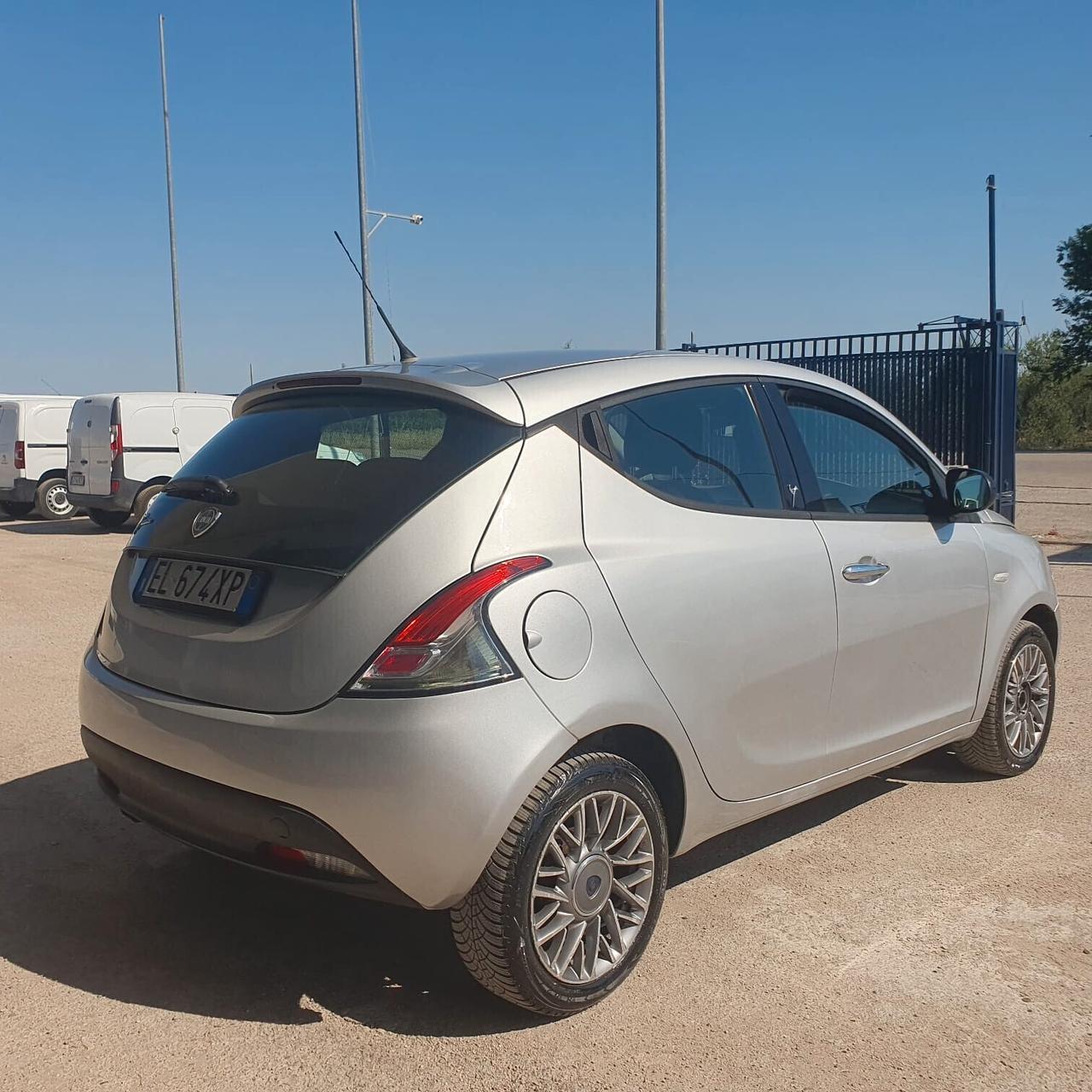 Lancia Ypsilon 1.3 MJT 16V 95 CV 5 porte S&S Platinum