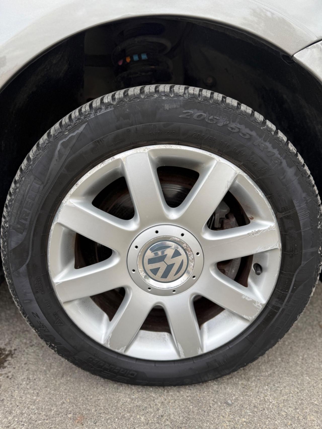 Volkswagen Touran 2.0 Highline Ecofuel 7 posti