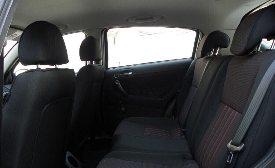 Alfa Romeo 147 1.9 JTD M-JET 16V 3 porte Dist.