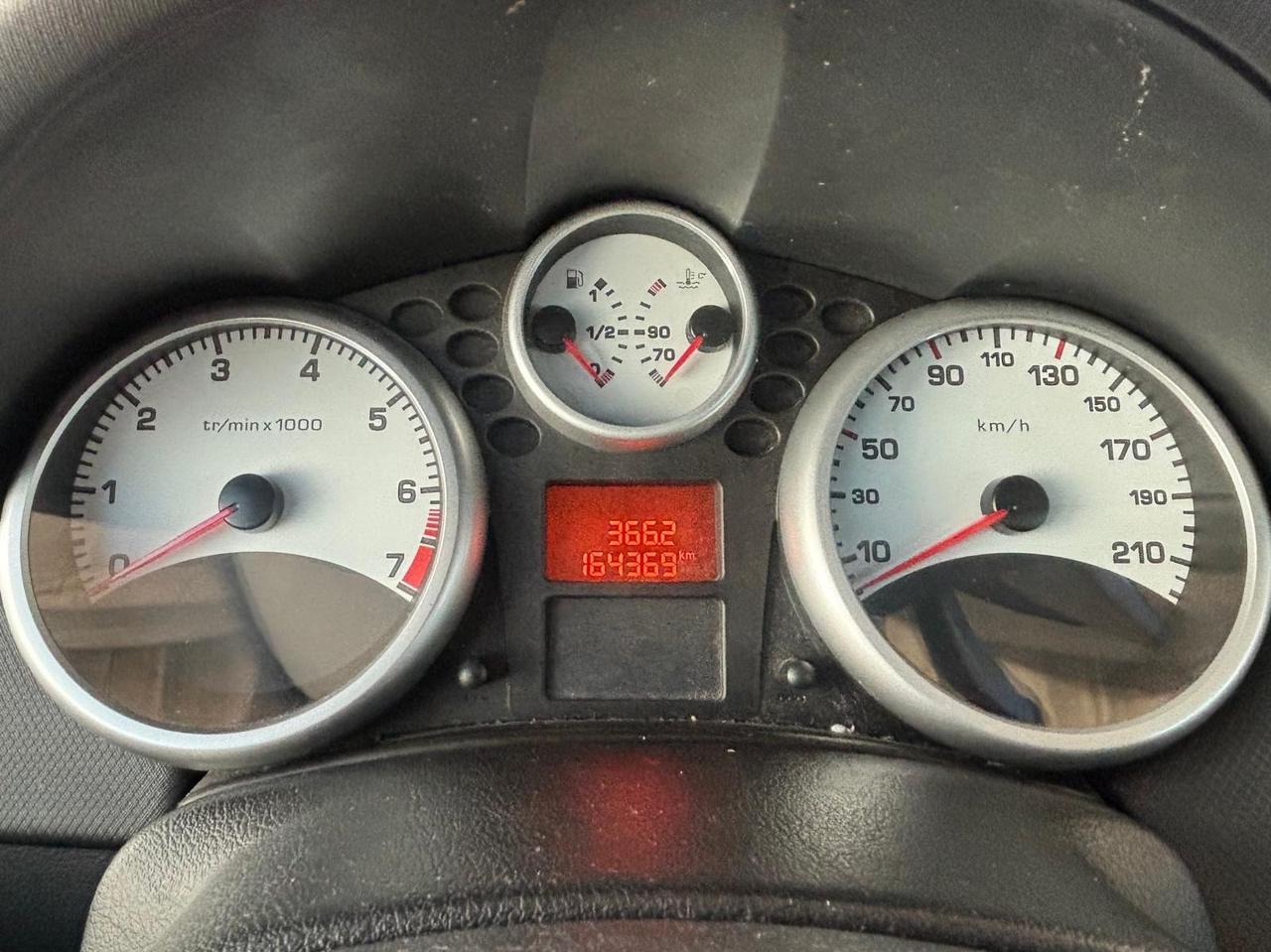 Peugeot 207 1.4 8V 75CV 5p. Energie