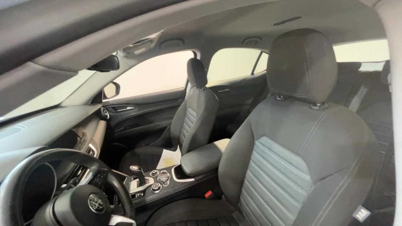 Alfa Romeo Stelvio 2.2 Turbodiesel 190 CV AT8 RWD Business