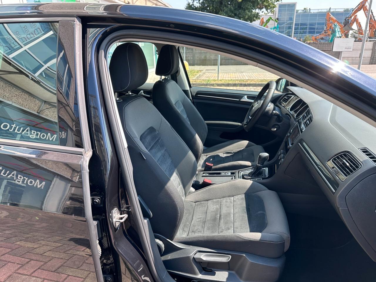 VW GOLF 1.6TDI 110CV DSG HIGHLINE EURO6b 1PROPRIETARIO