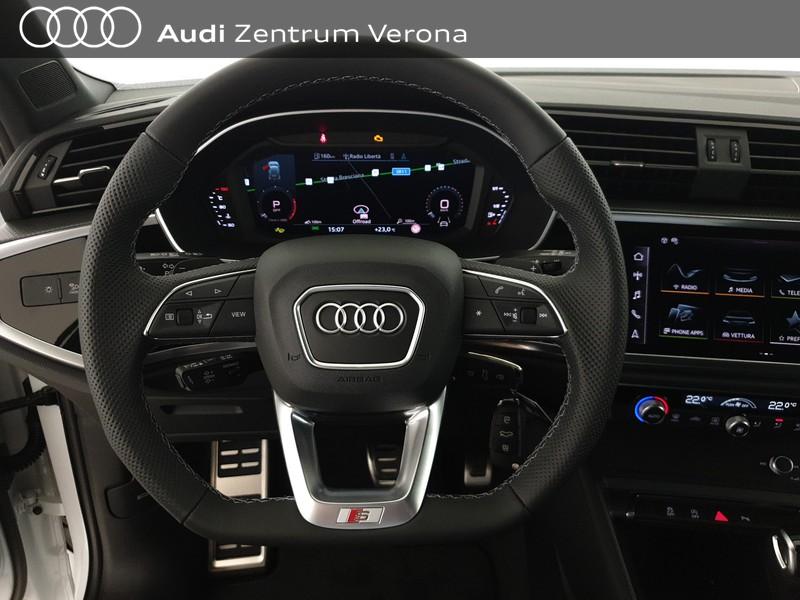 40TDI 193CV quattro S tronic Identity Black