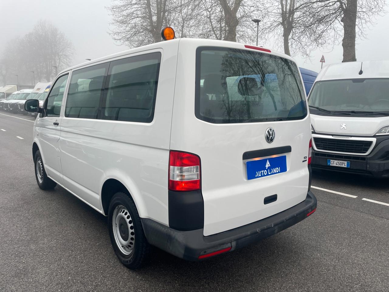 Volkswagen T5 Transporter 262.0 tdi 84cv Economy 9 POSTI