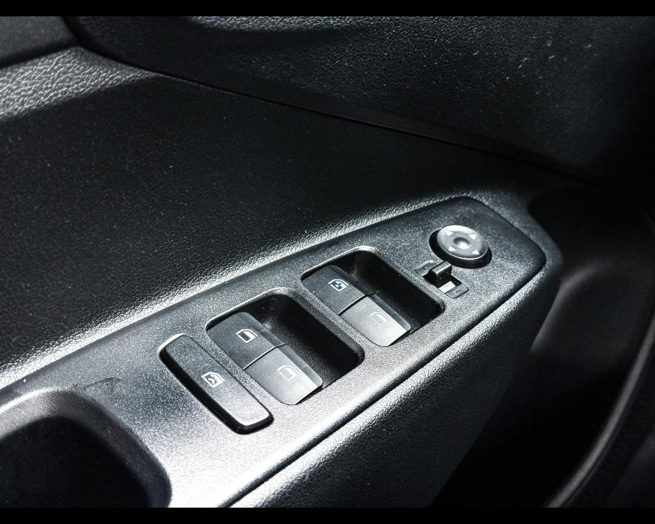 HYUNDAI i10 3ª serie - i10 1.0 MPI AT Connectline