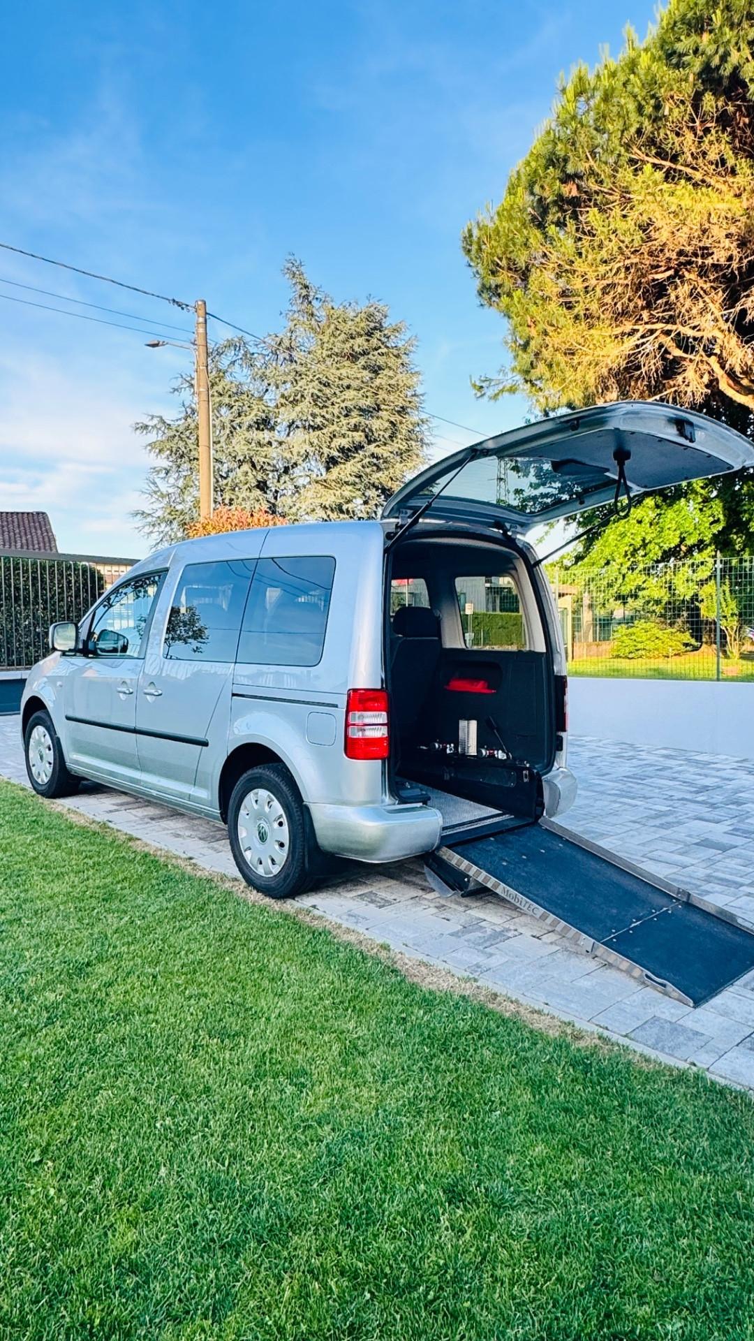 Volkswagen Caddy 1.6 TDI trasporto e guida Disabili
