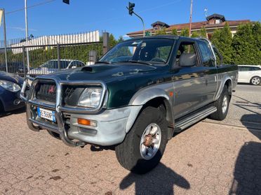 Mitsubishi L200 2.5 TDI 4WD Club Cab Pup. GLS Targ.