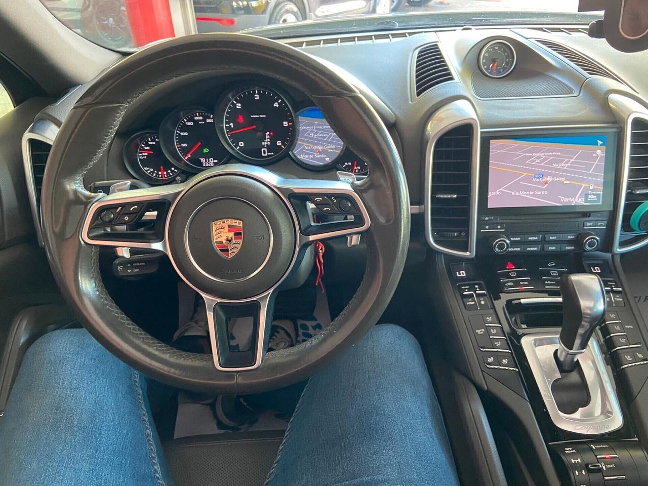 Porsche Cayenne 250CV 3.0 Diesel