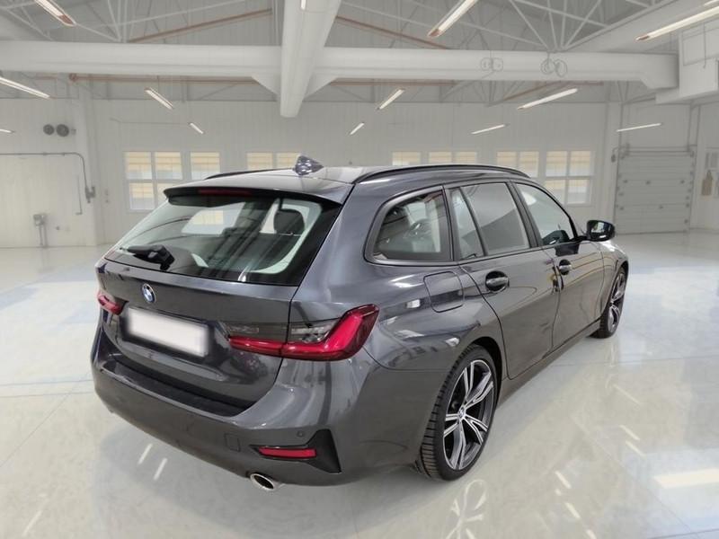BMW 320 xDrive 48V Business Advantage Touring aut