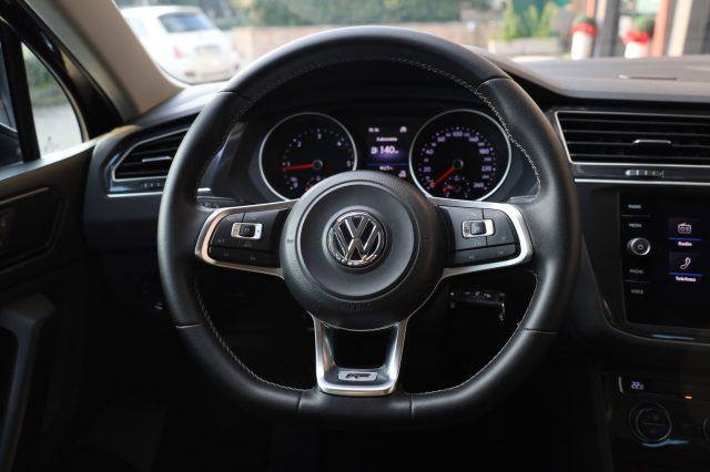 VOLKSWAGEN Tiguan 2.0 TDI Sport R-LINE 19" Full LED ACC Radar