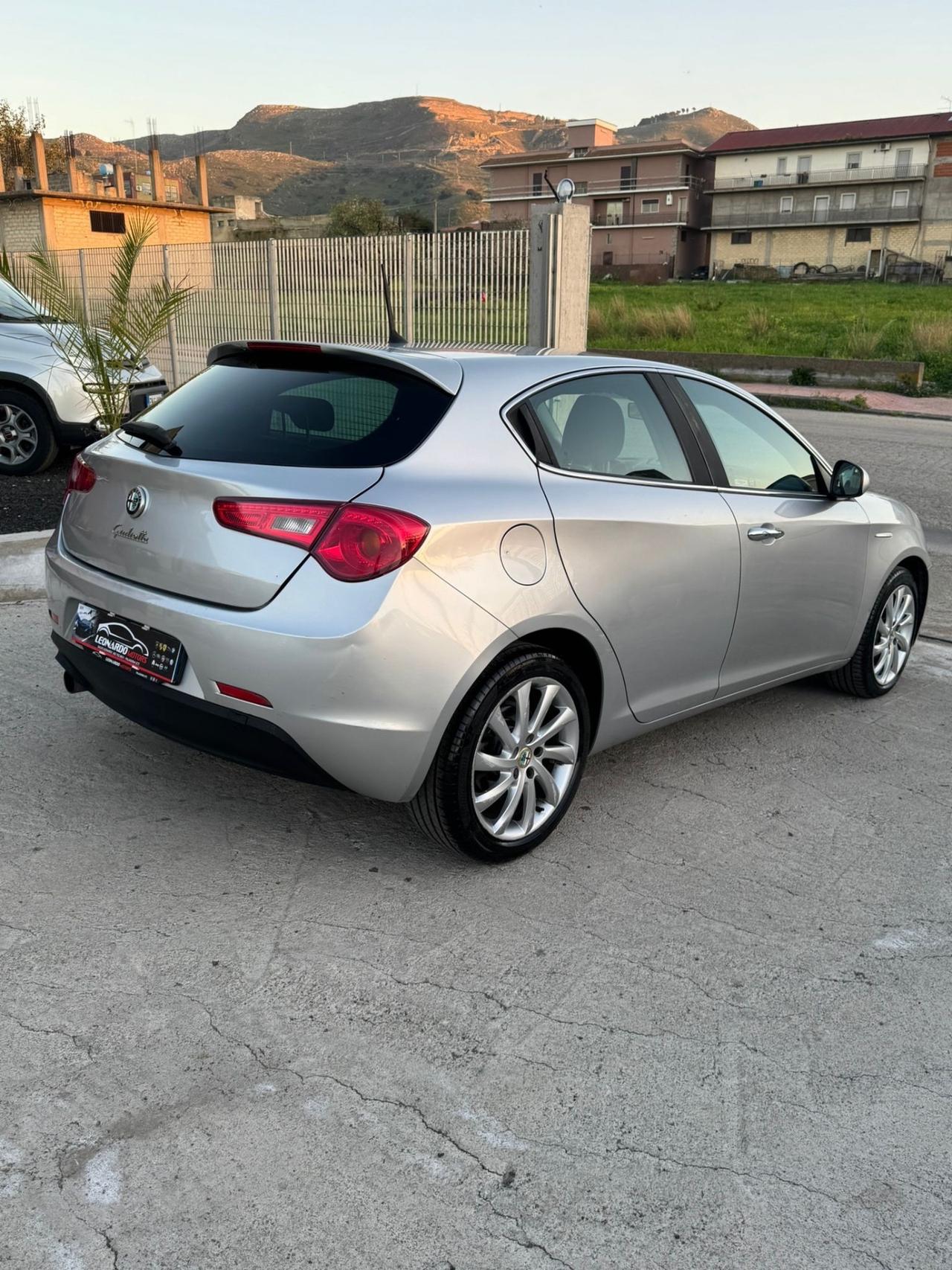 Alfa Romeo Giulietta 1.6 JTDm-2 105 CV Exclusive