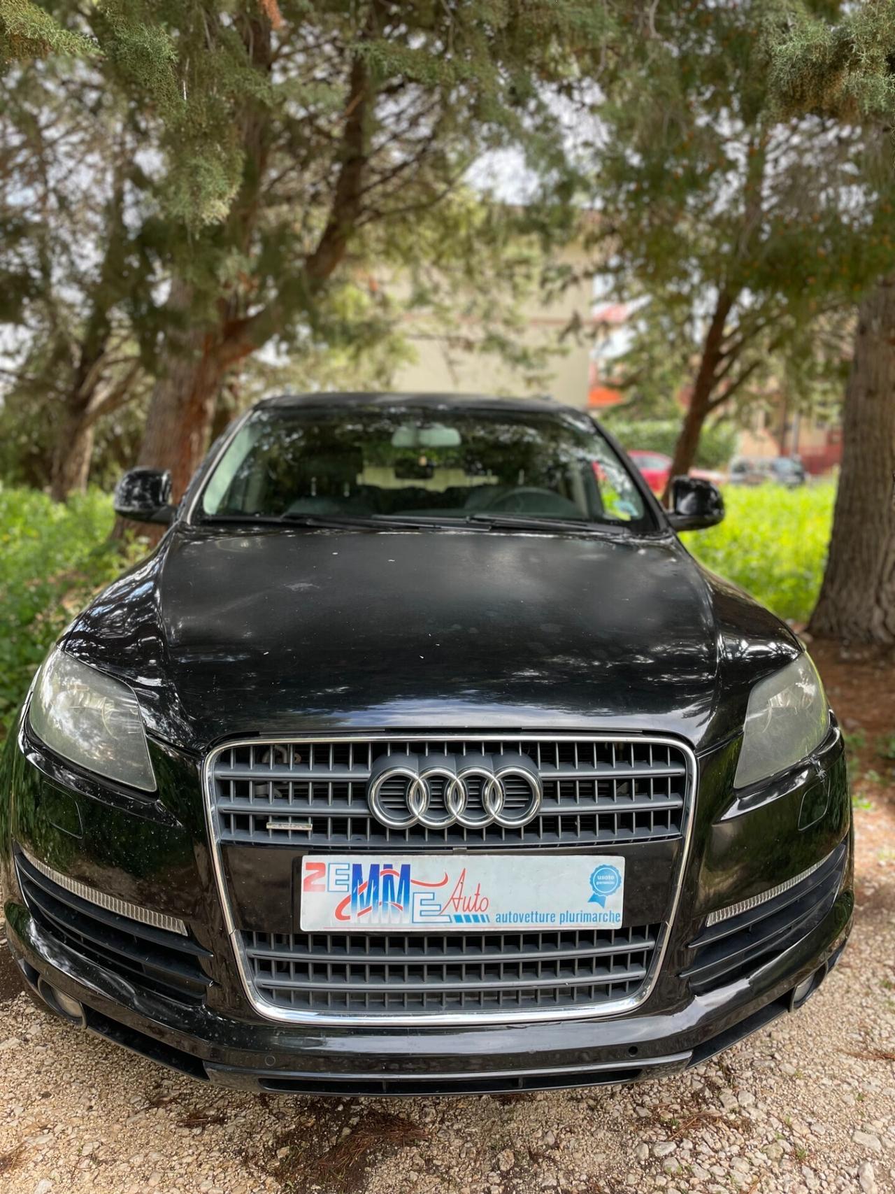 Audi Q7 3.0 V6 TDI 233CV quattro tiptronic