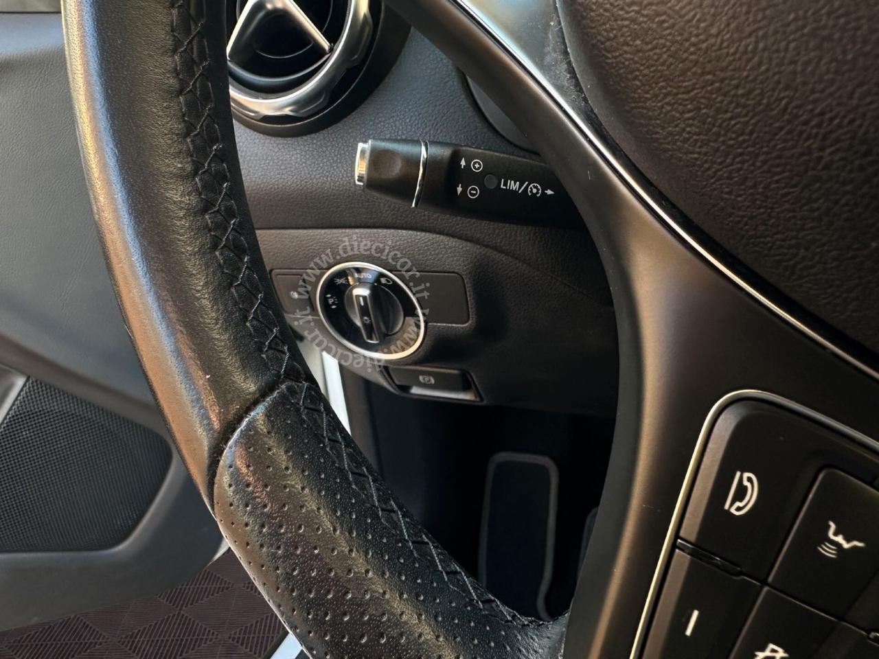 Mercedes-benz GLA 180 Sport Night Edition auto TETTO LED 19' UNIPRO NAVI