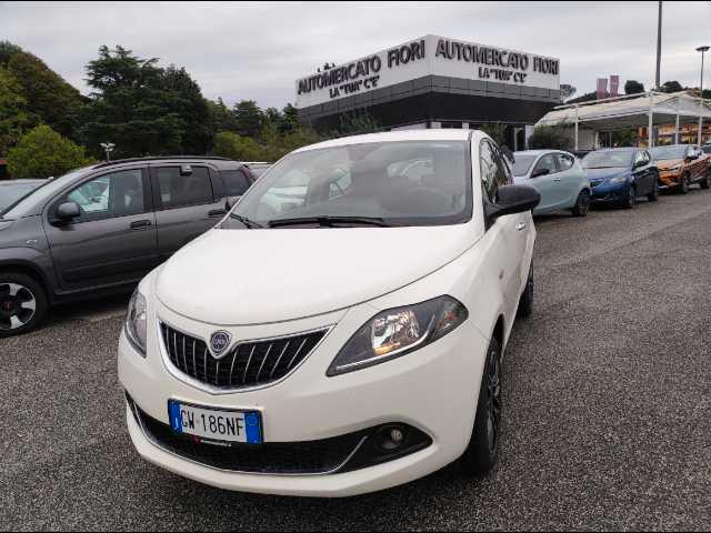 LANCIA Ypsilon 1.0 firefly hybrid Platino s&s 70cv