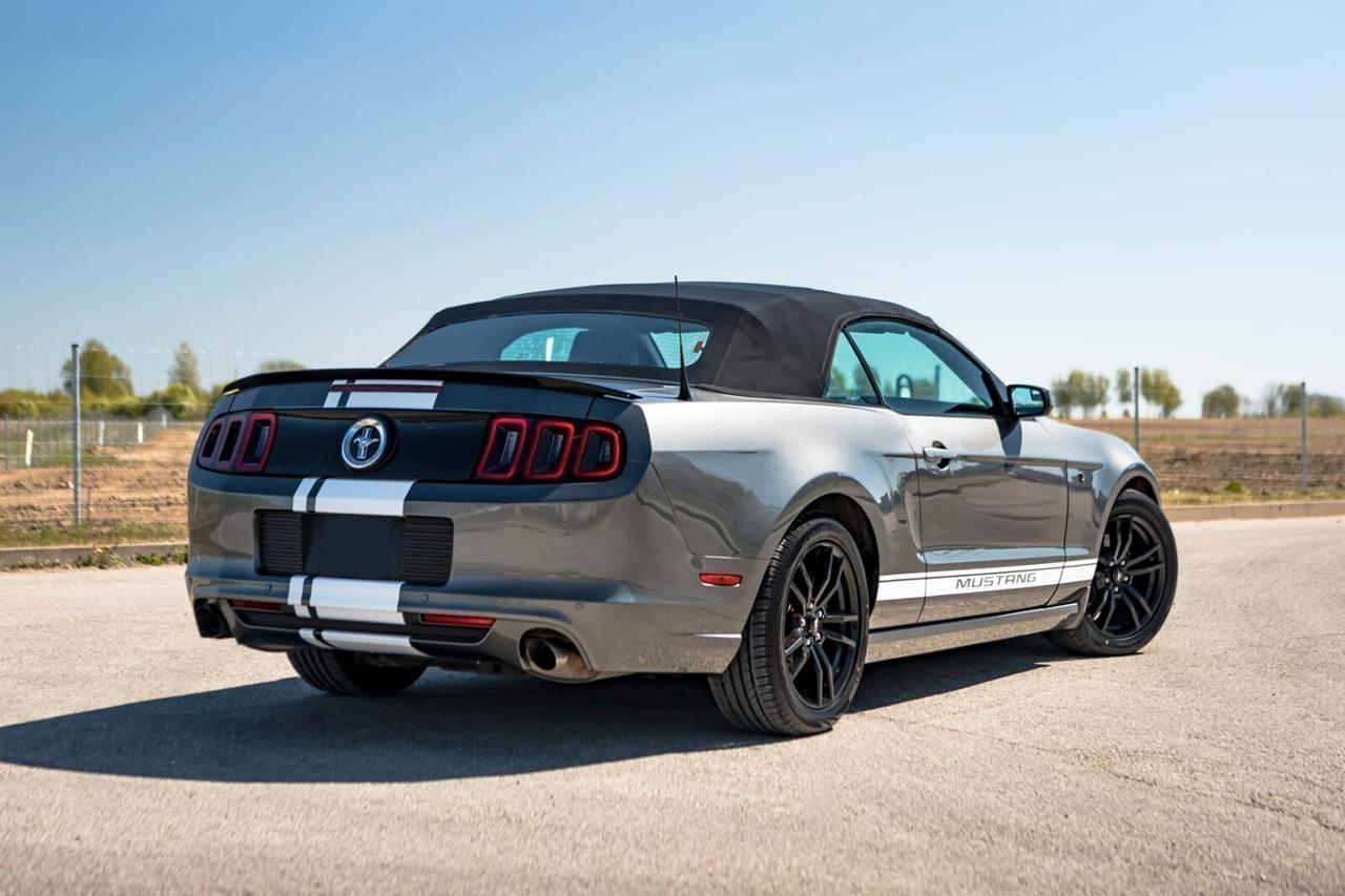 FORD MUSTANG 3.7 V6 cabrio