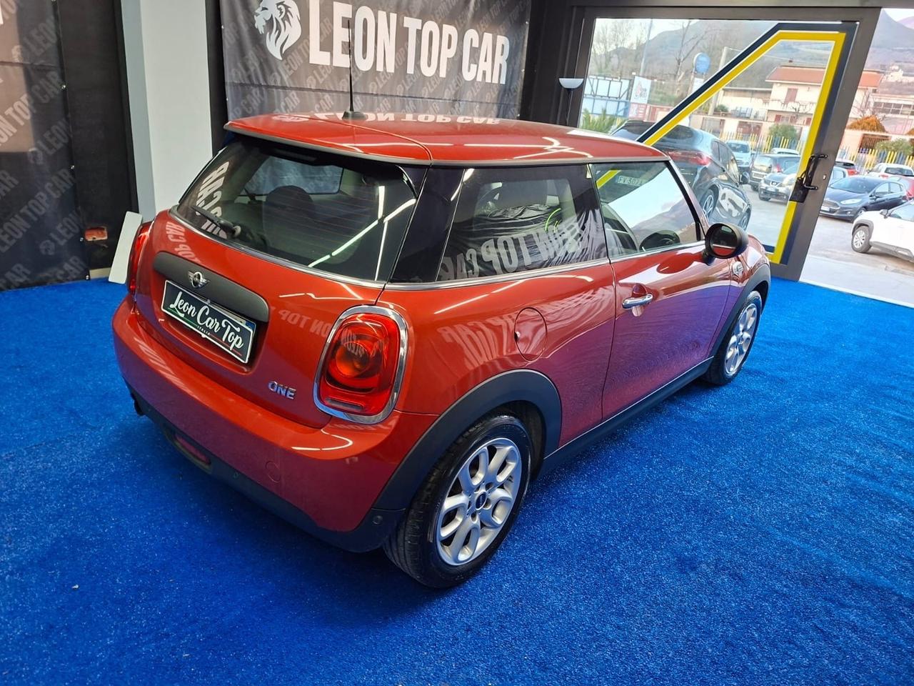 Mini 1.2 One 75 CV km 99 mila certificati adatta a neopatentati