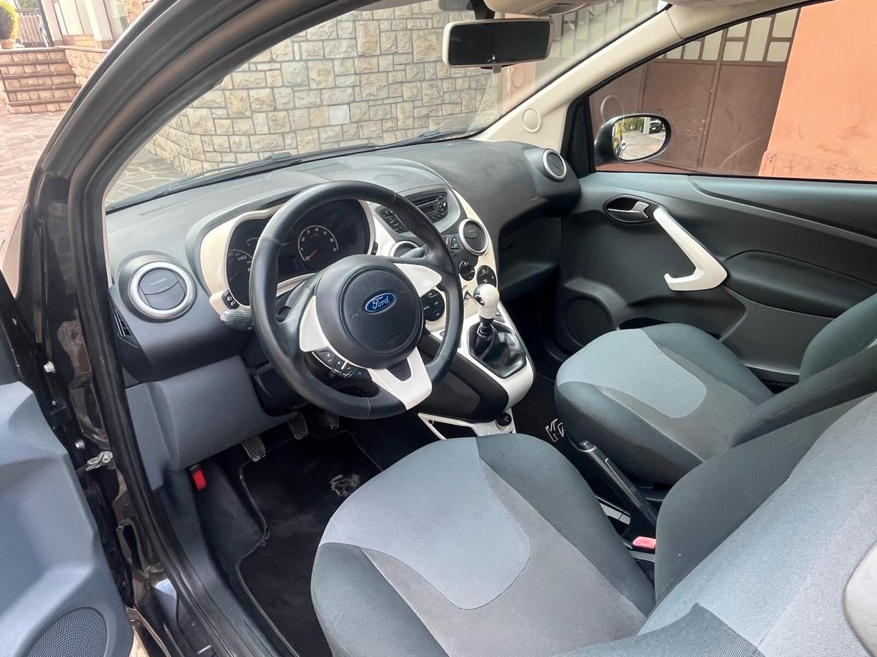 Ford Ka Ka+ 1.2 8V 69CV Titanium