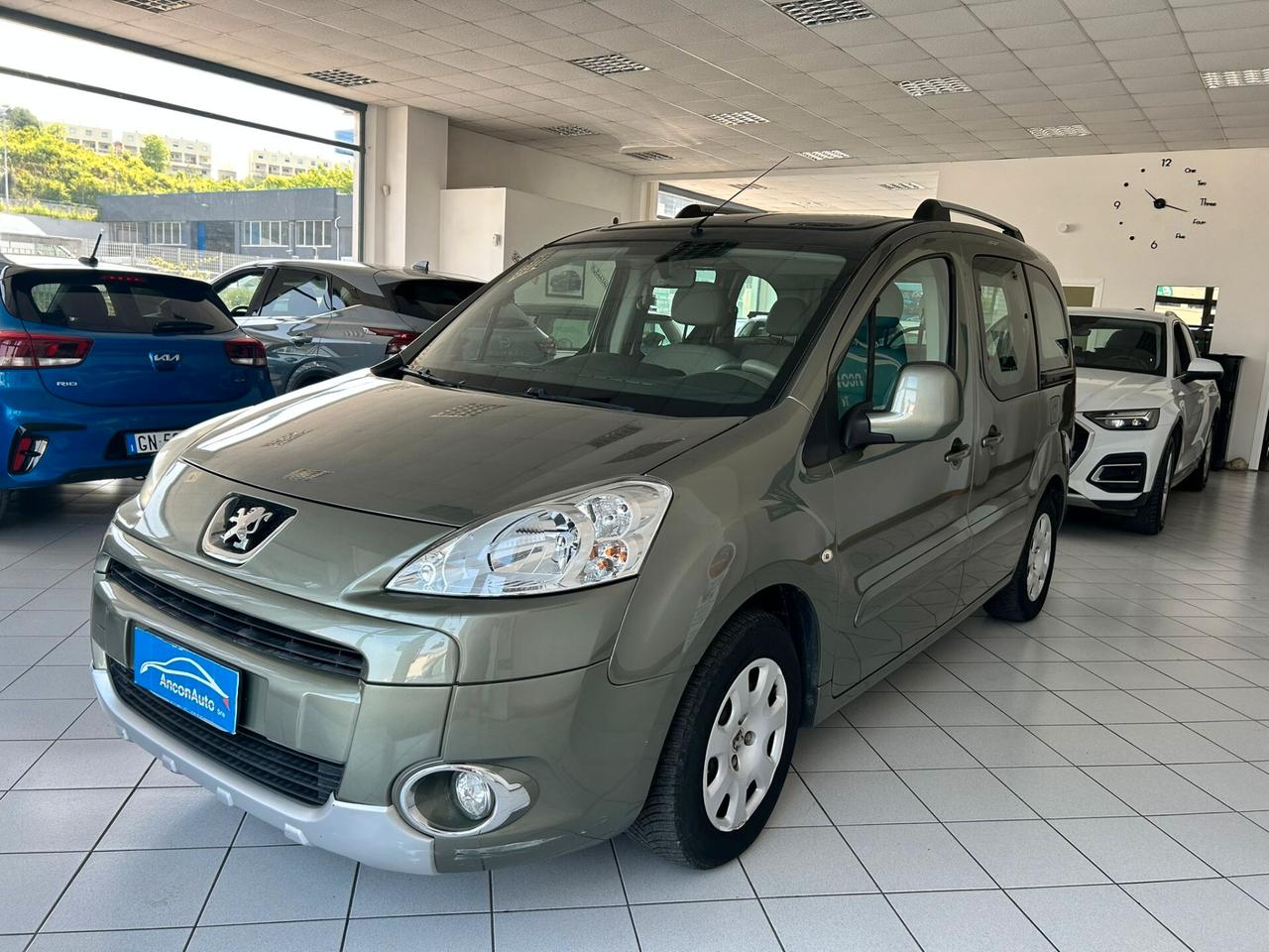 Peugeot Partner Tepee 1.6HDi x neopatentati 2011