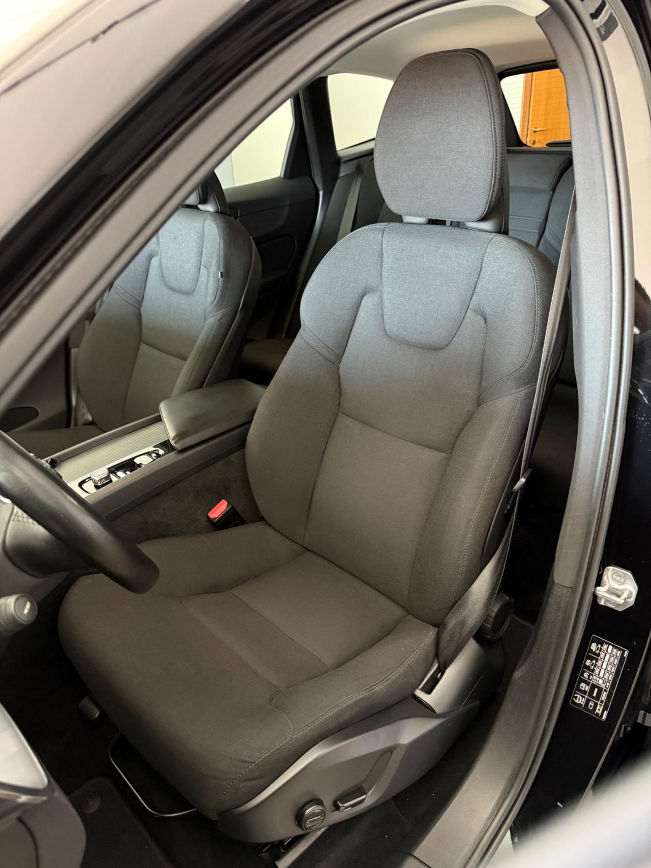 Volvo XC60 2.0 B4 197CV Momentum Geartronic