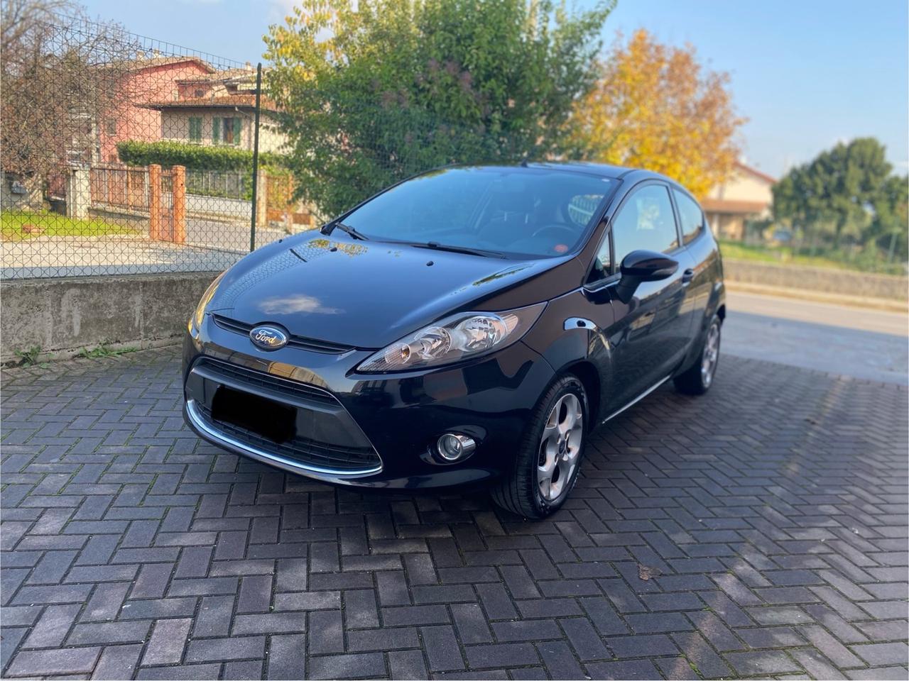 Ford Fiesta Ikon 1.4 3 porte Bz.- GPL
