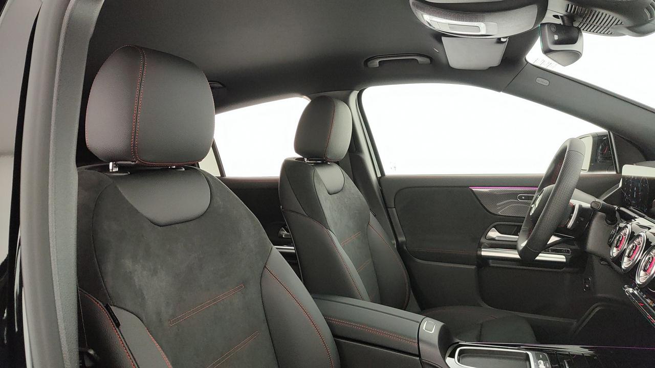 Mercedes-Benz GLA 200 d Automatic 4MATIC