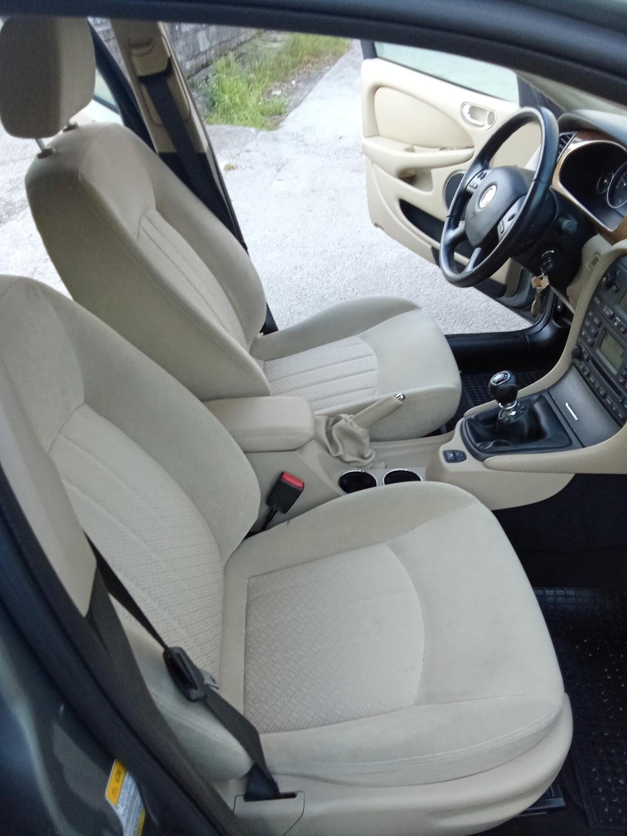 Jaguar X-Type 2.2D cat Wagon nuovo nuovo