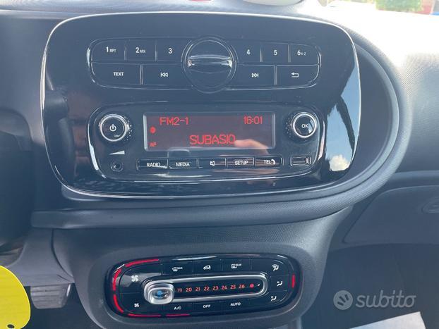 Smart fortwo coupe 1.0 Youngster 71cv twinamic