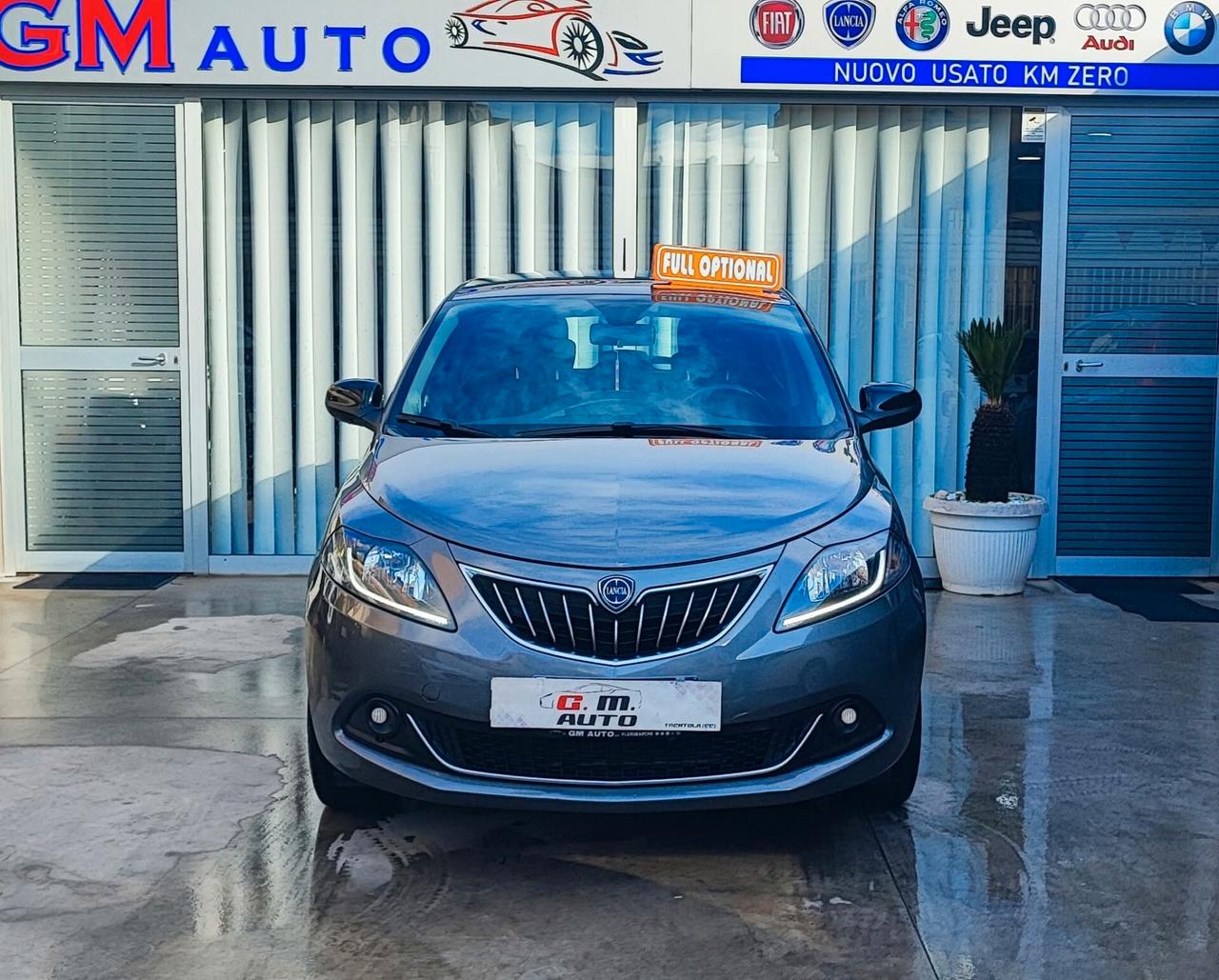 Ypsilon Gold con ricarica Cell e retrocamera 2023