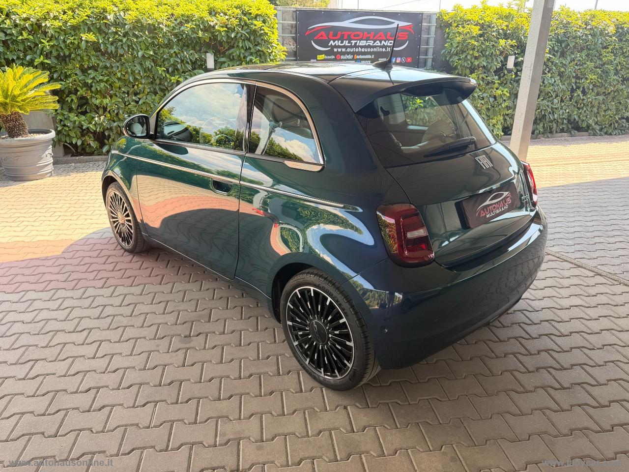 FIAT 500 La Prima Berlina 42 kWh