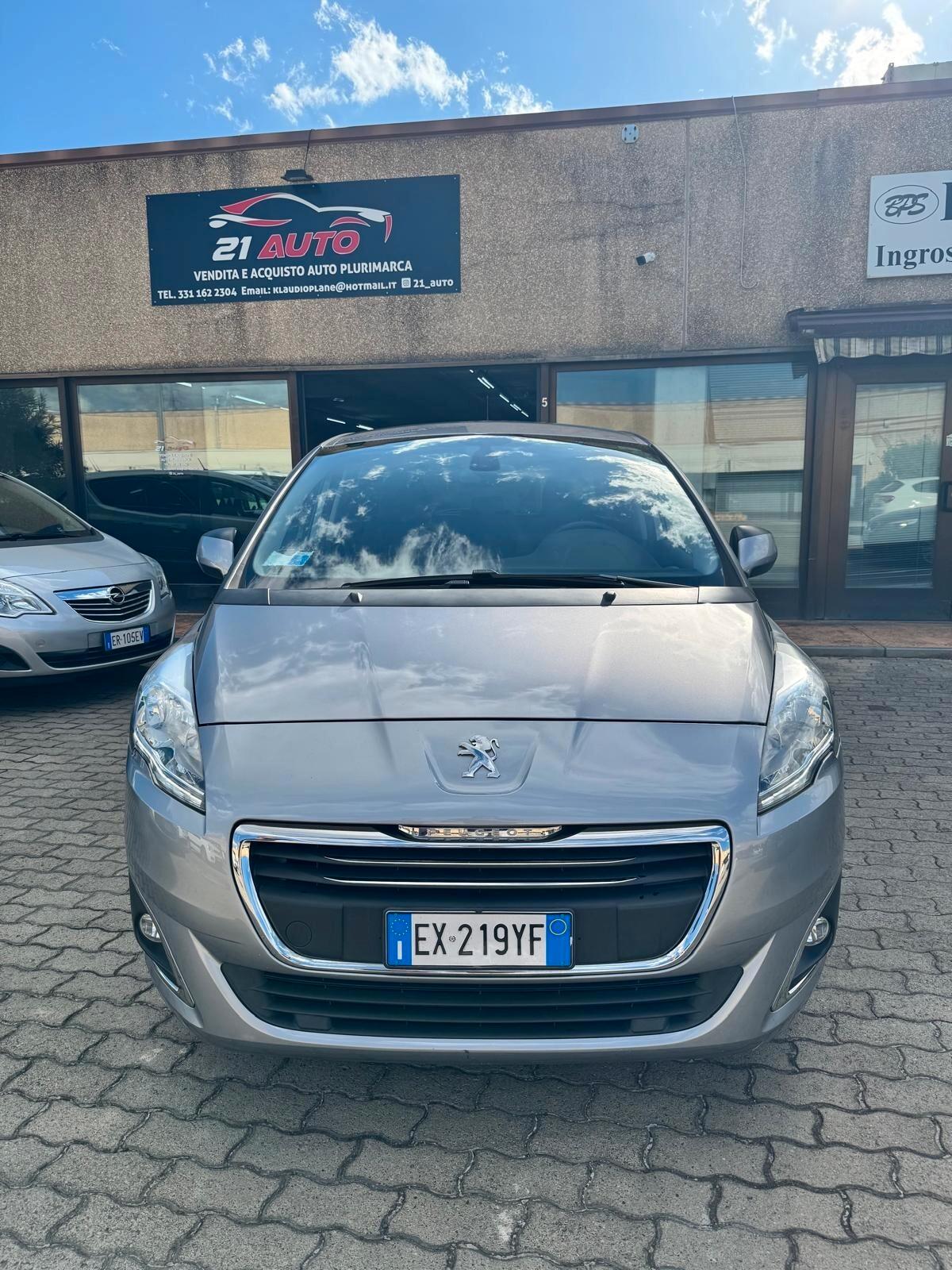 Peugeot 5008 1.6 HDi 115CV Allure
