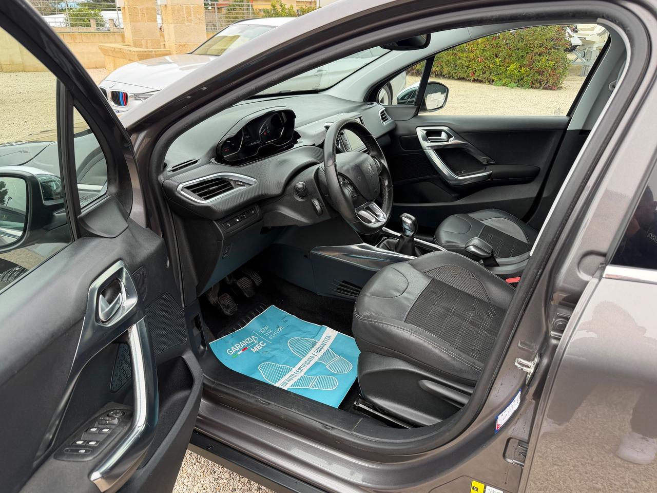 Peugeot 2008 BlueHDi 100 Allure