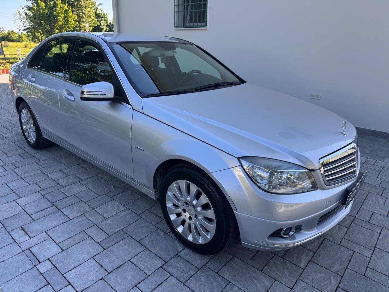 Mercedes-benz C 220 CDI BlueEFFICIENCY Elegance