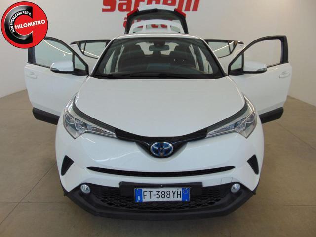 TOYOTA C-HR 1.8 Hybrid E-CVT Business