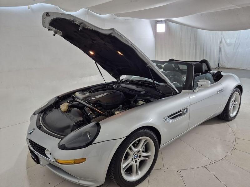 BMW Z8 4.9