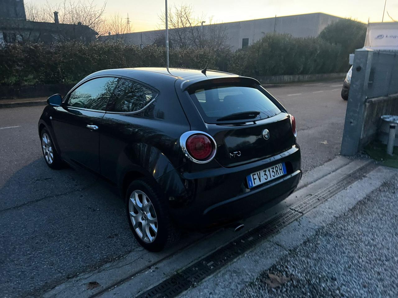 Alfa Romeo MiTo 1.6 JTDm-2 S&S Distinctive Sport Pack