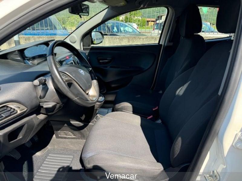 Lancia Ypsilon 1.2 gold 69 CV 5P Solo km 45.300! ok neop!!
