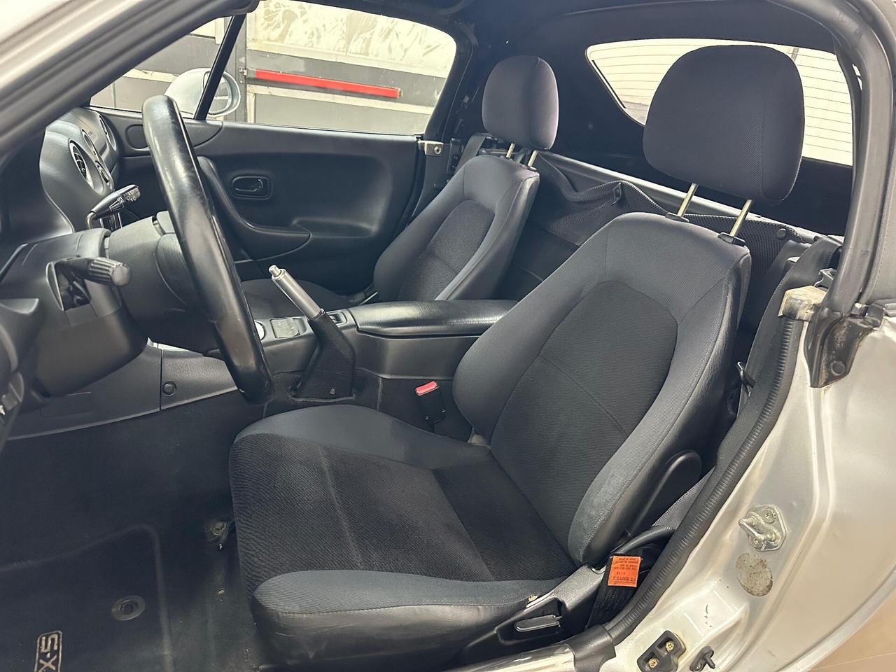 Mazda MX-5 1.6i 16V cat