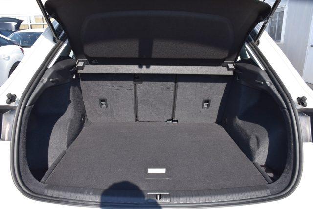 AUDI Q3 35 TDI S tronic Business