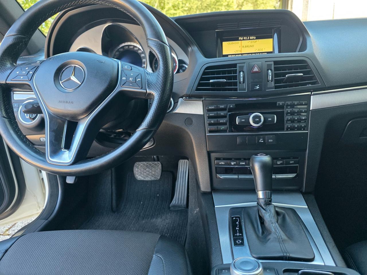 Mercedes-benz E 220 CDI Coupé Executive