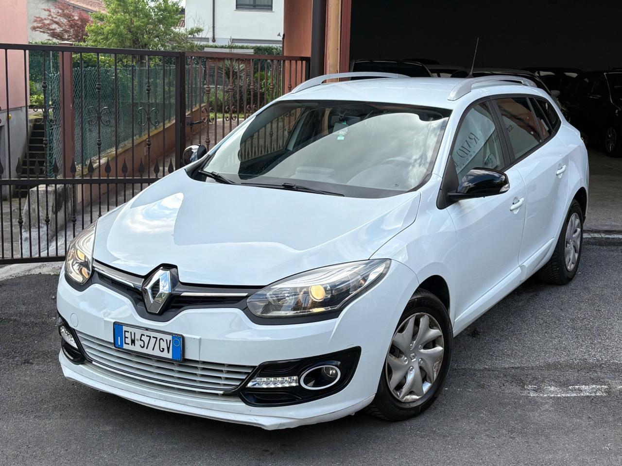 Renault Megane Mégane 1.5 dCi 110CV Start&Stop ESM SporTour Wave