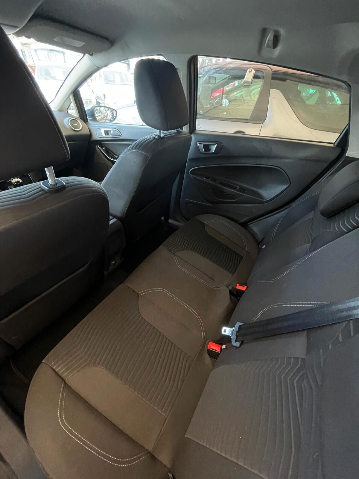 FORD FIESTA 1,2 BENZ.