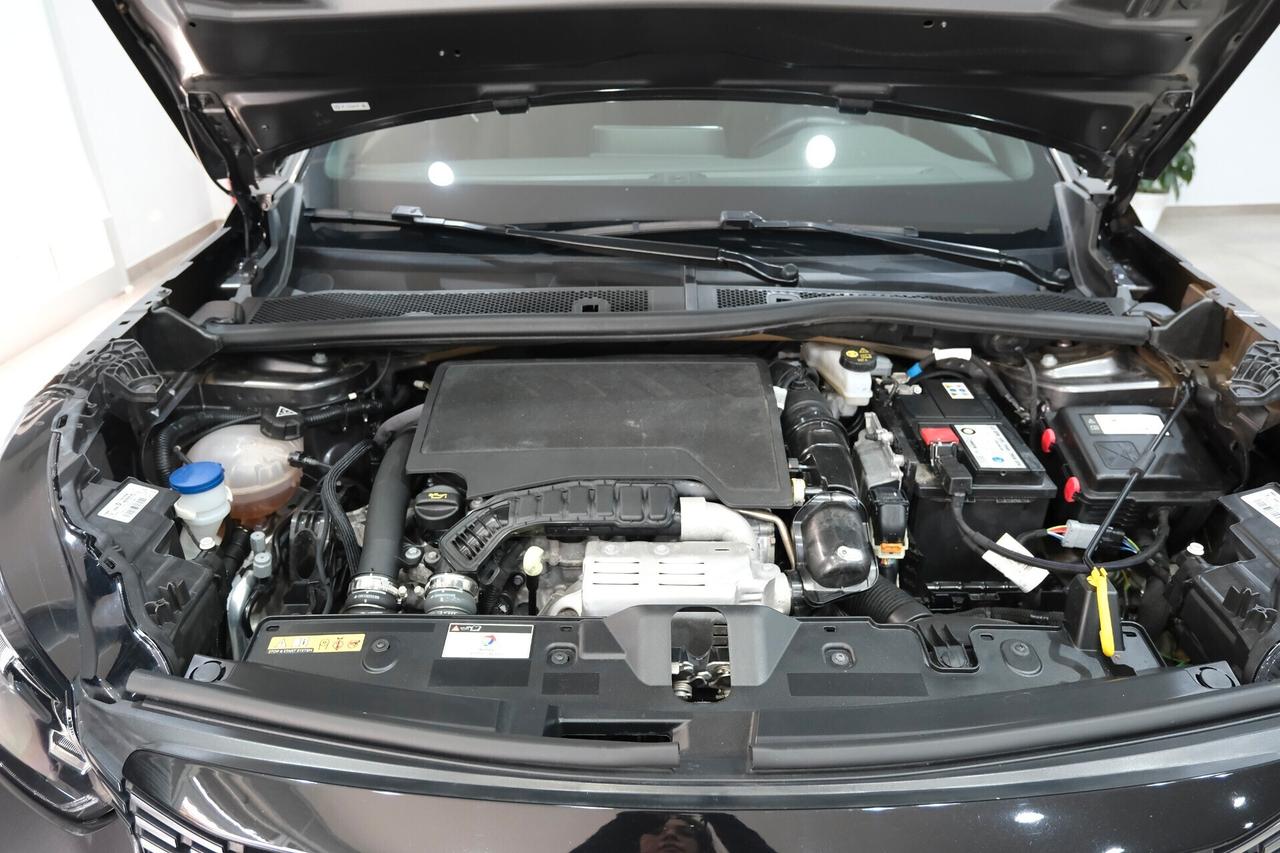 *PEUGEOT 2008 1200T 130cv EAT8 ALLURE* - Automatica